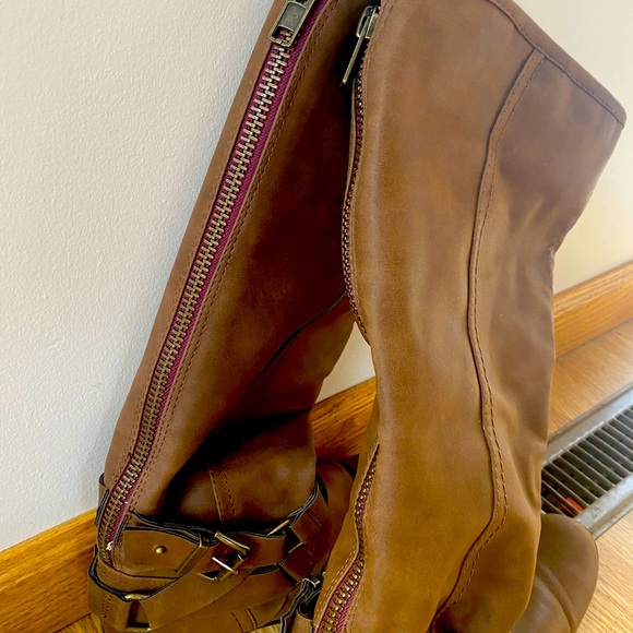 Brown buckle boots size 8.5 - Picture 4 of 4